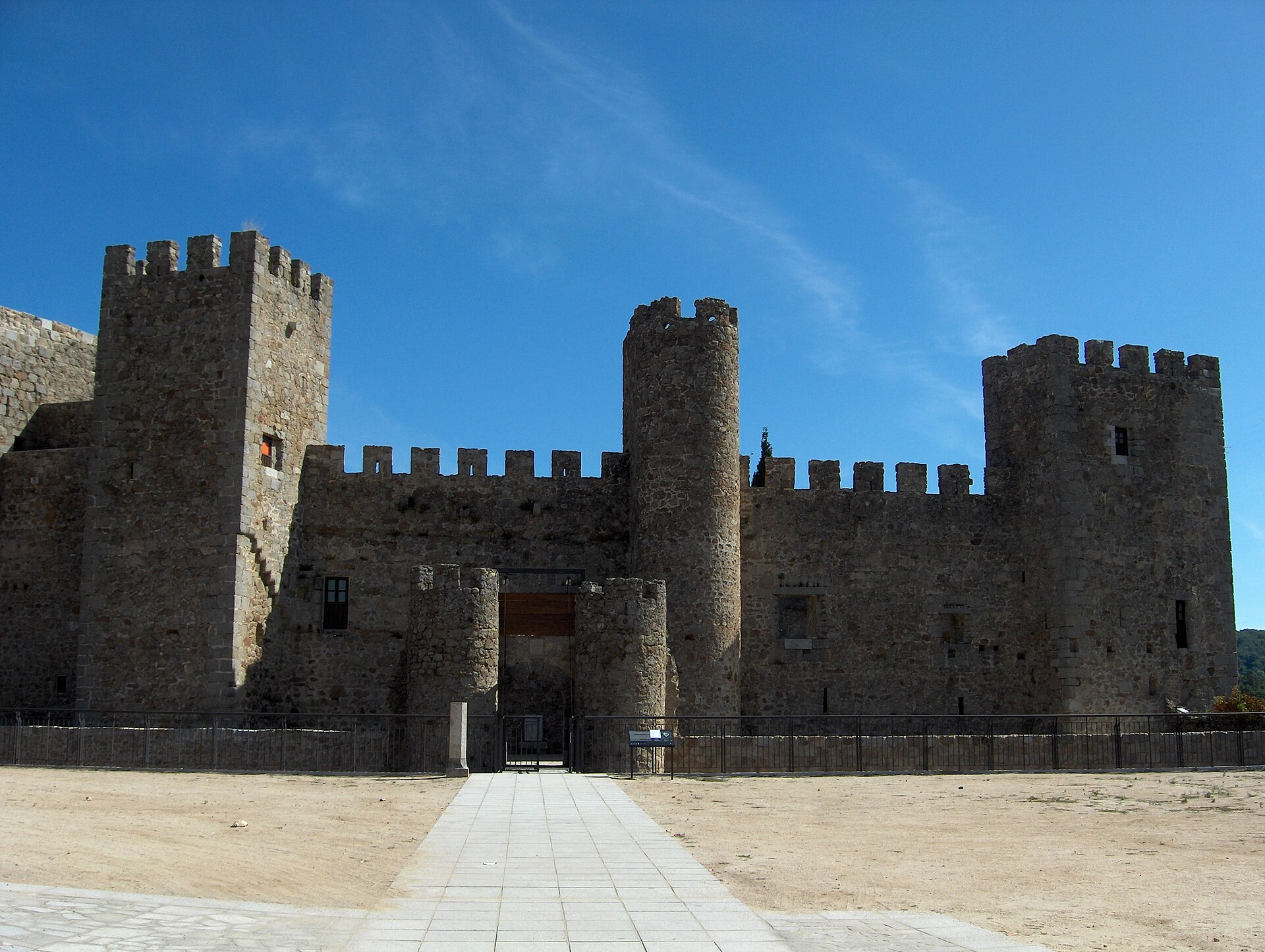 Castle of Montemayor del Río