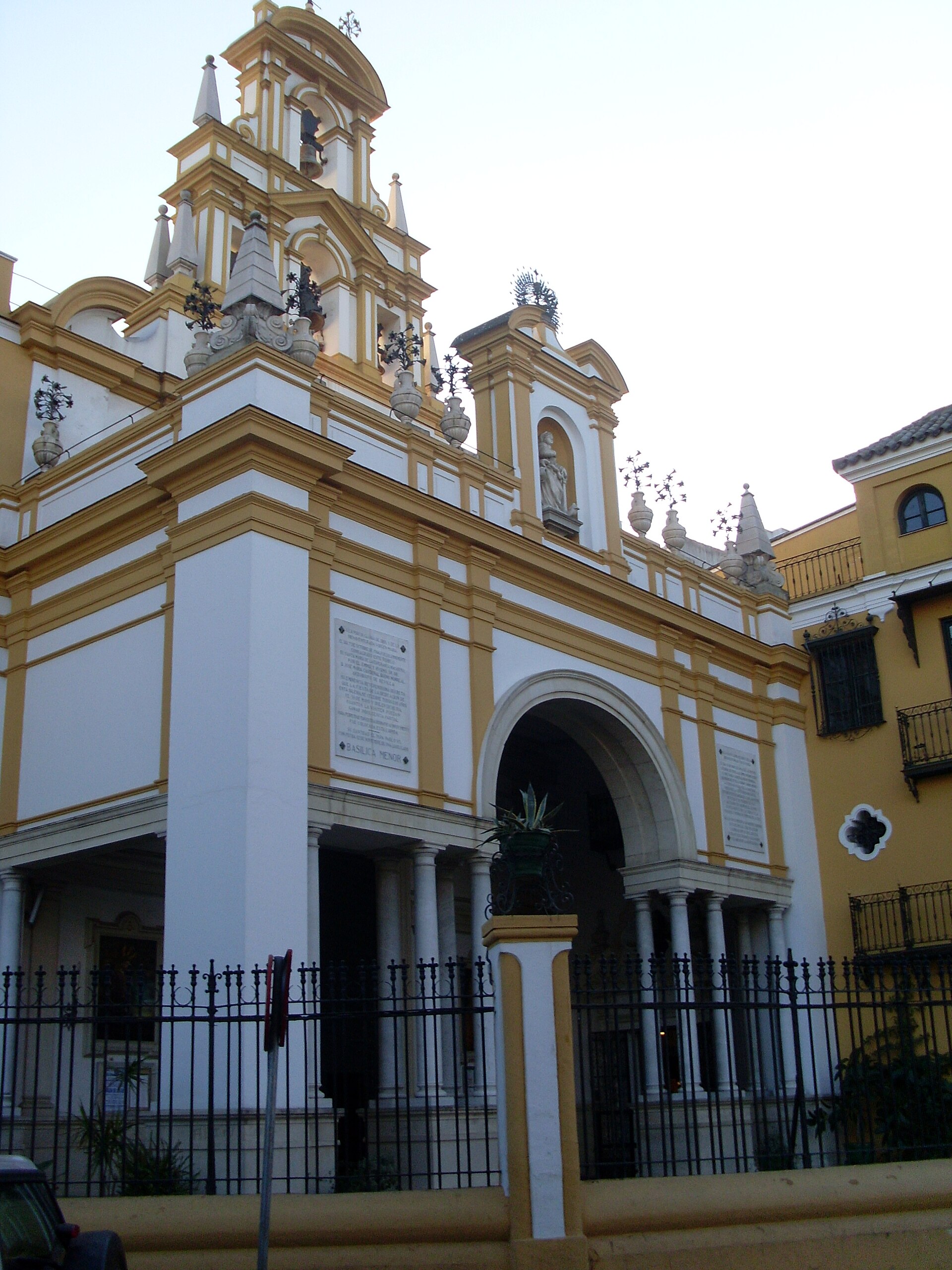 Basílica de la Macarena (Sevilla)