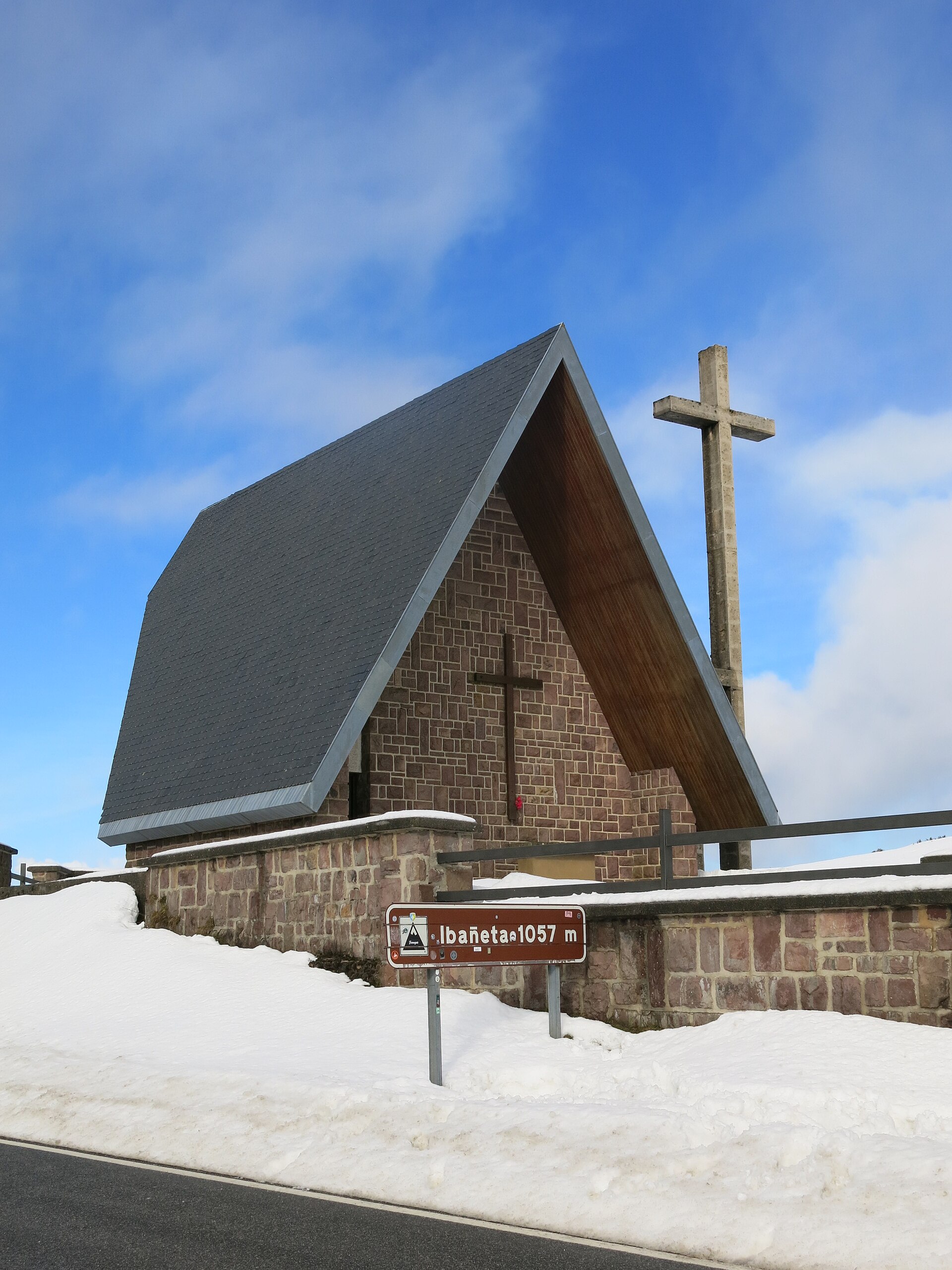 Chapel San Salvador de Ibañeta