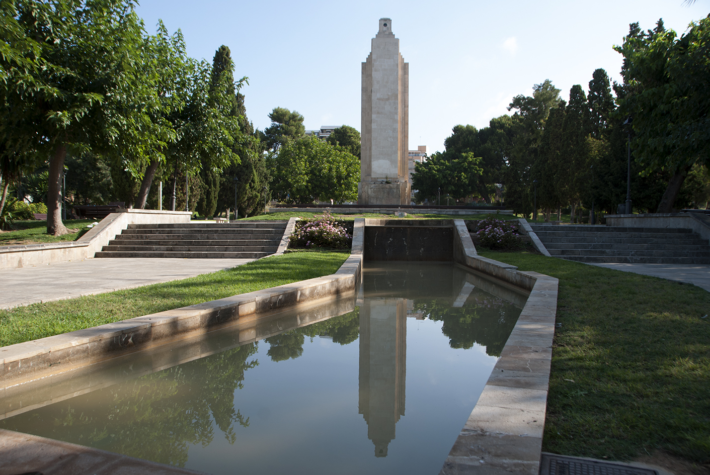 Monument to the victims of the cruiser Baleares