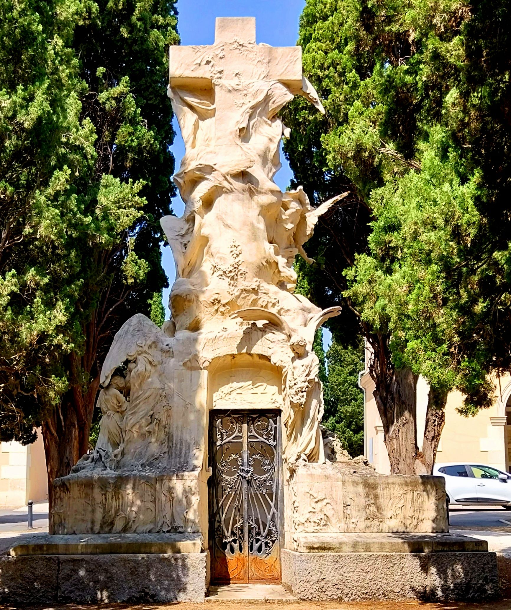 Panteón Guirao