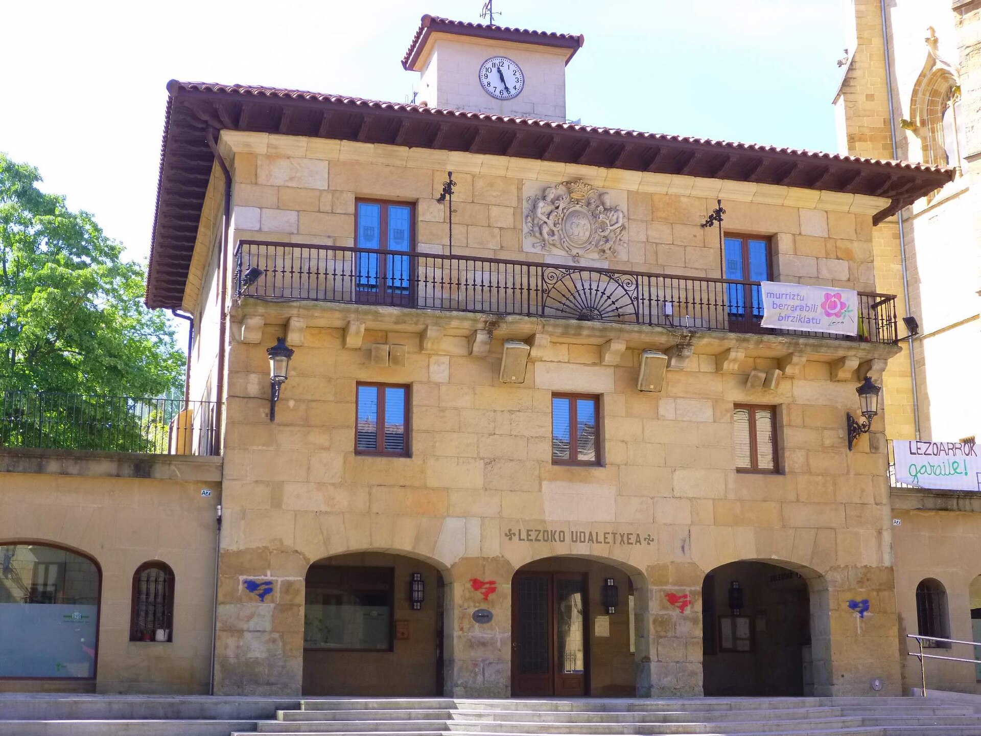 Lezo town hall