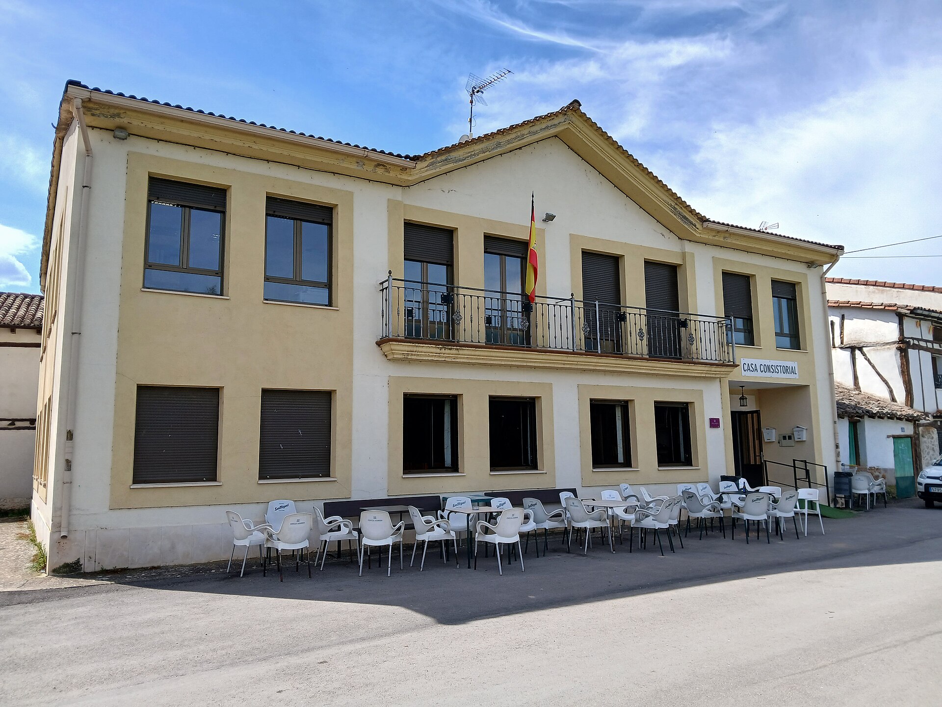 Puentedura town hall