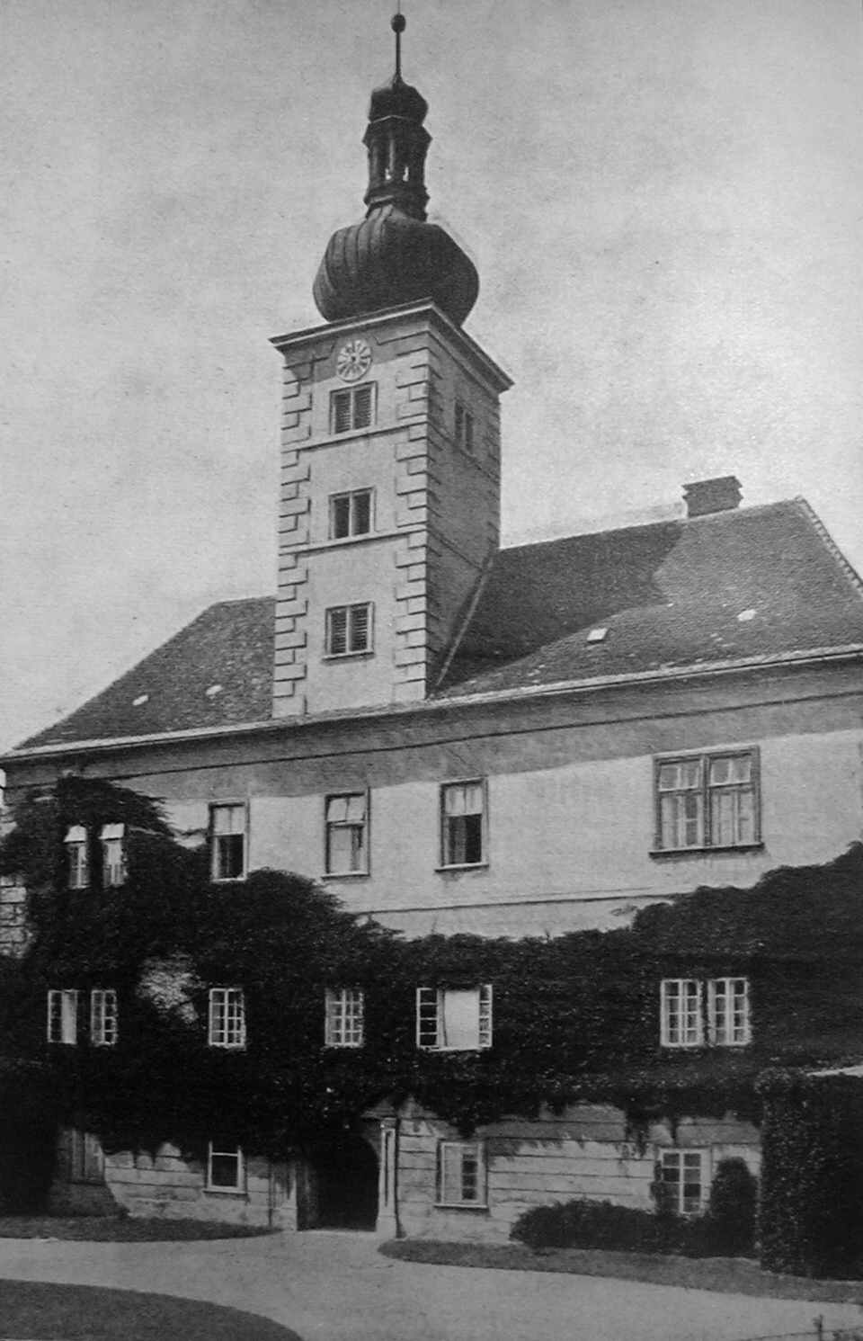 Ivanovice na Hané Castle