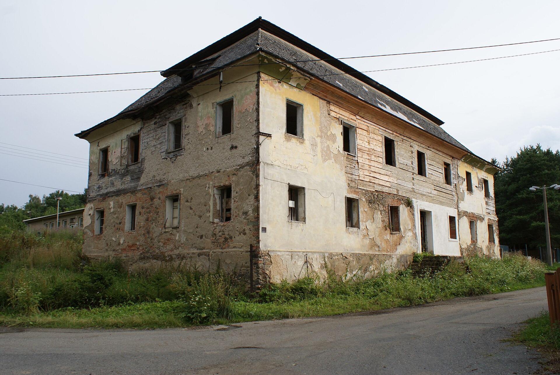 Starý zámek Chocenice