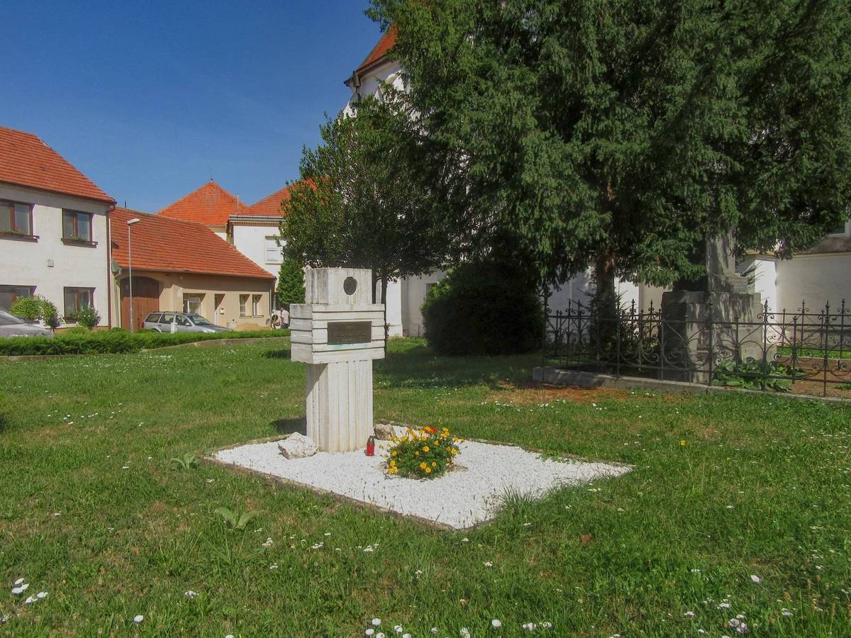 Pomník ppor. Freda Clifgarda