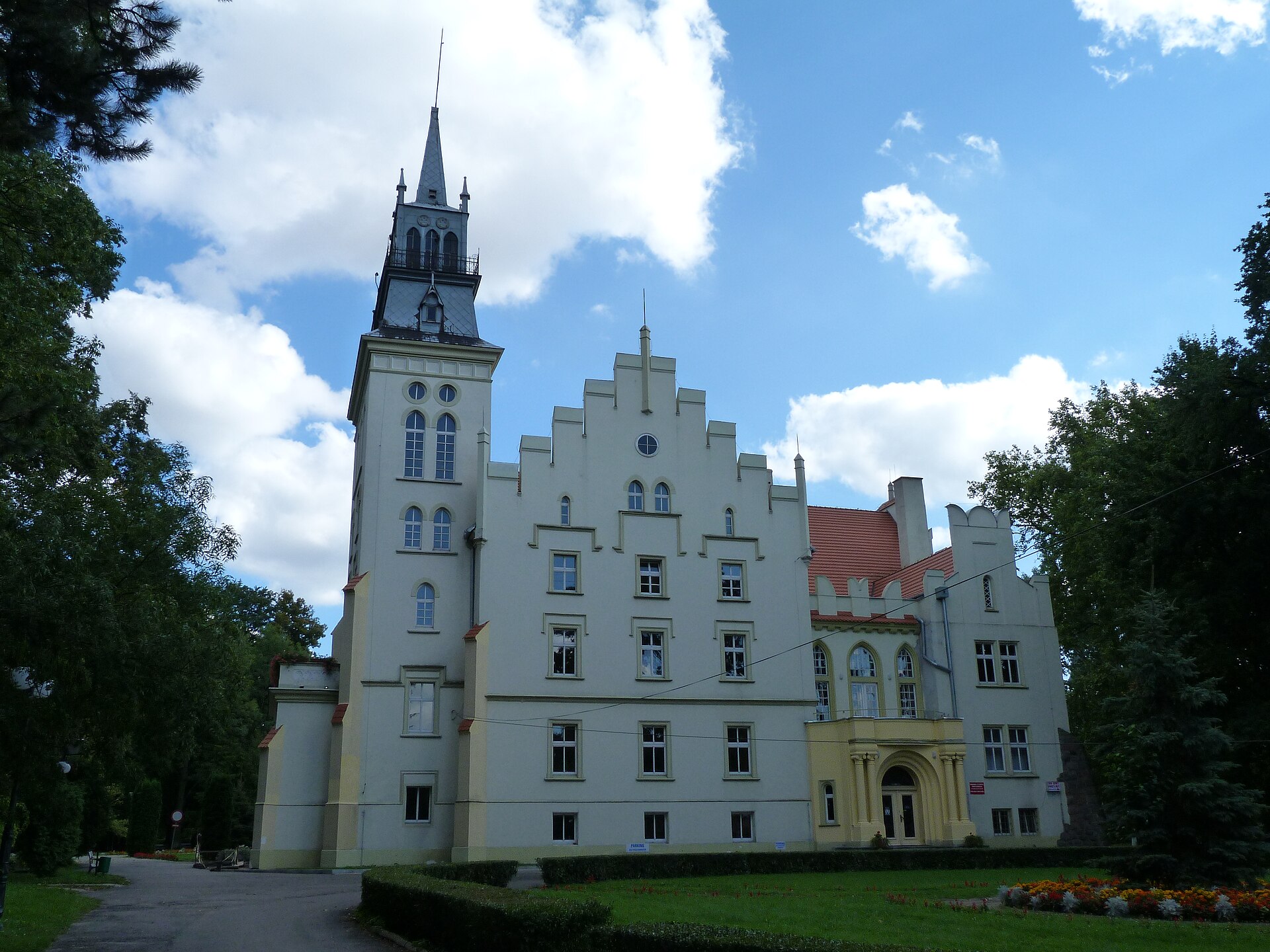 Palace in Woskowice Małe