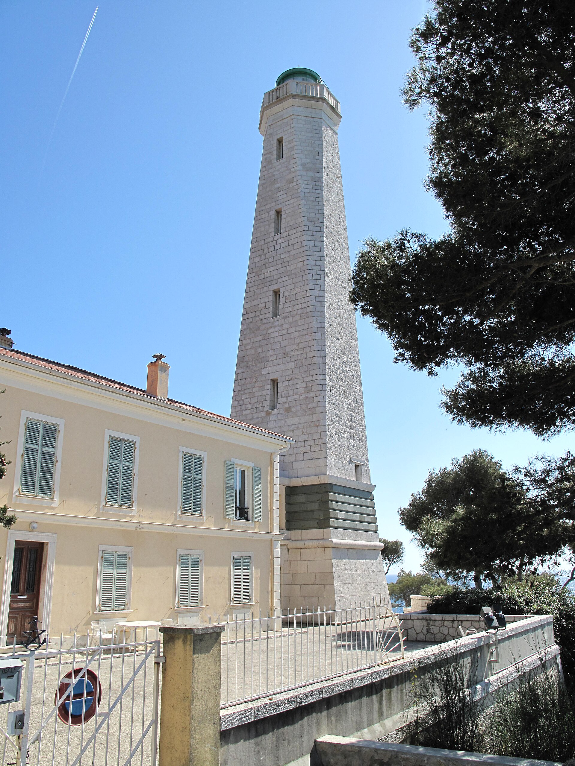 Latarnia morska na Cap-Ferrat