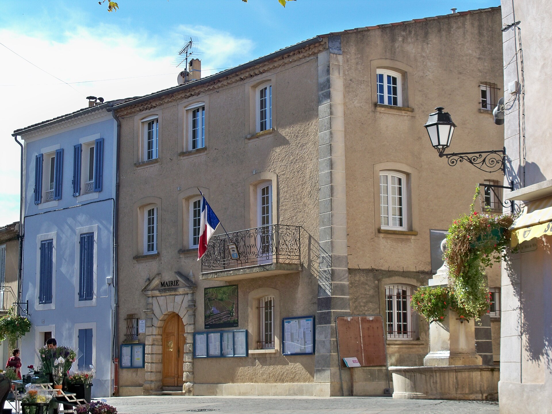 town hall of Gréoux-les-Bains