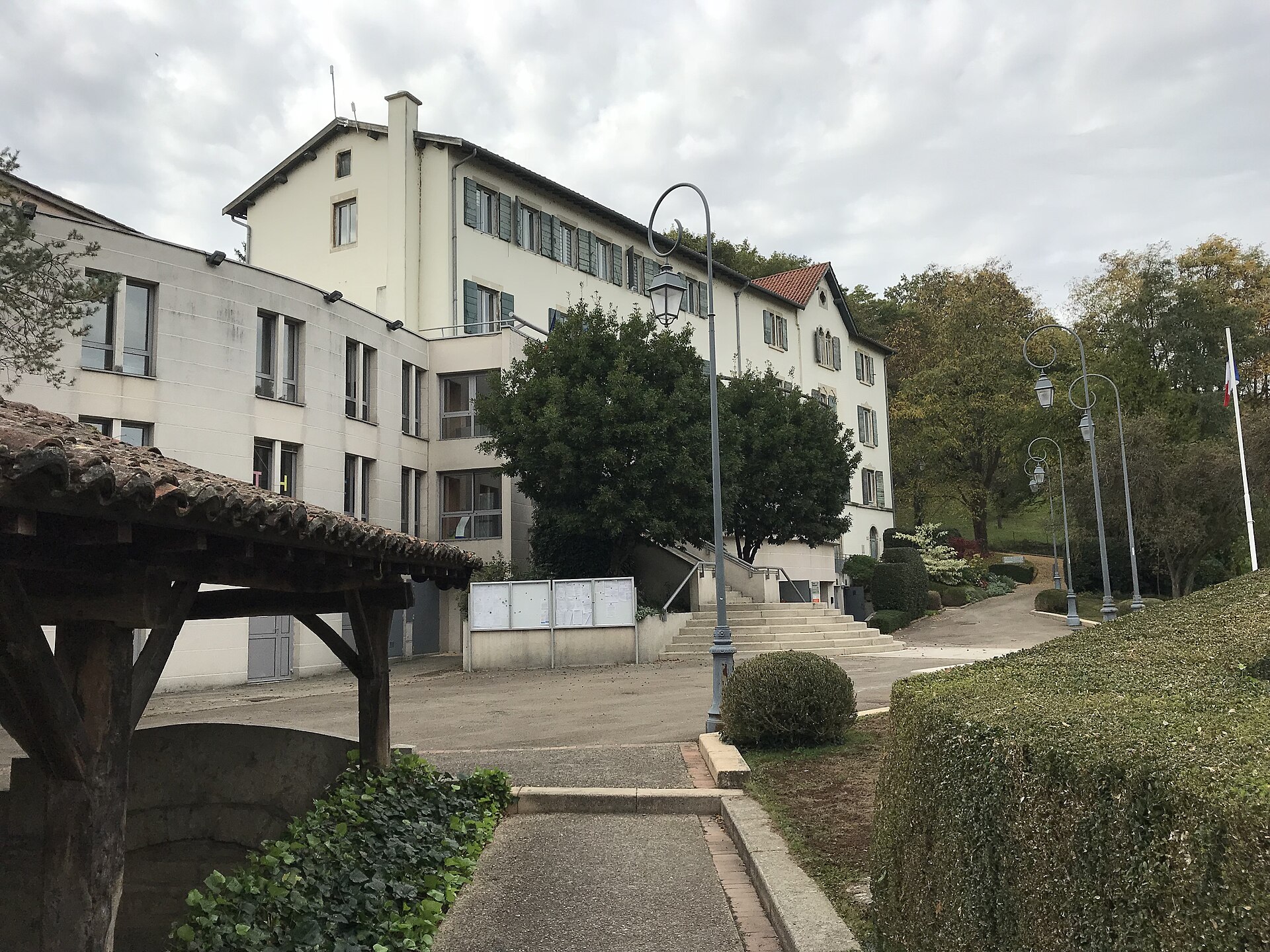 town hall of Montluel