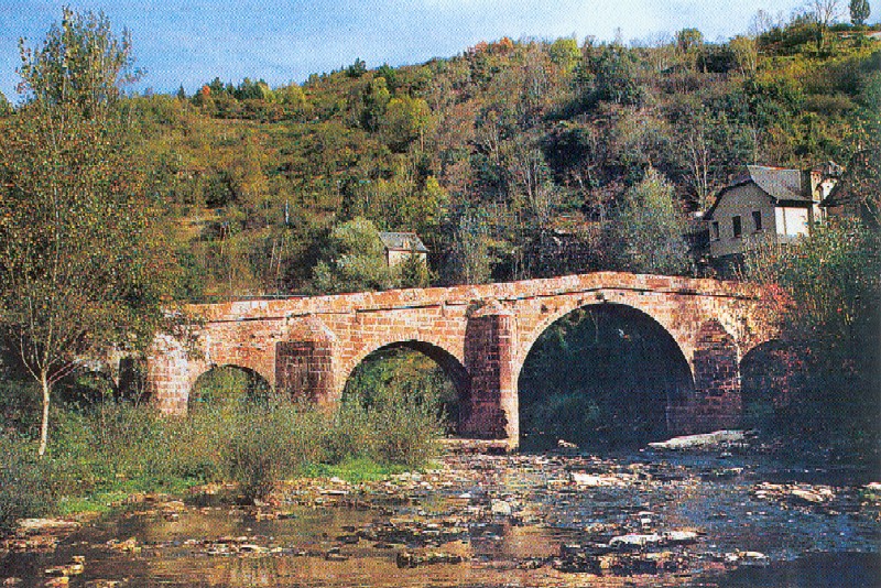 bridge over the Dourdou